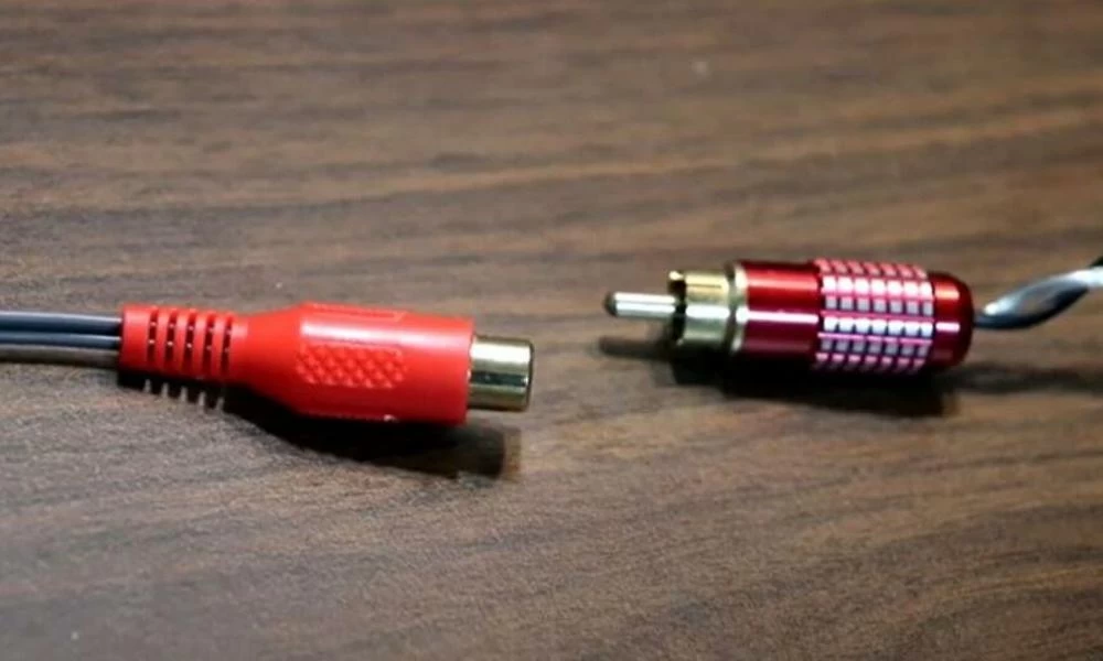 Αλλάζουν το όνομα στους όρους "αρσενικό" - "θηλυκό" βύσμα ως σεξιστικούς